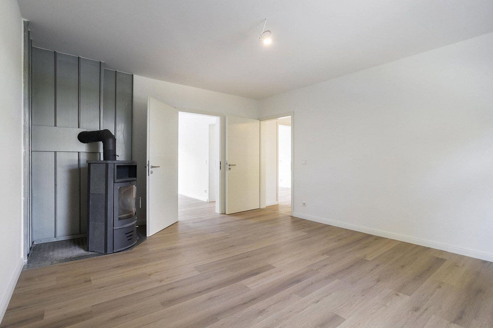 Prodej domu 230 m², pozemek 302 m², Nimweger Straße 45, Kleve, Severní Porýní-Vestfálsko Prodej domu 230 m², pozemek 302 m², Nimweger Straße 45, Kleve, Severní Porýní-Vestfálsko