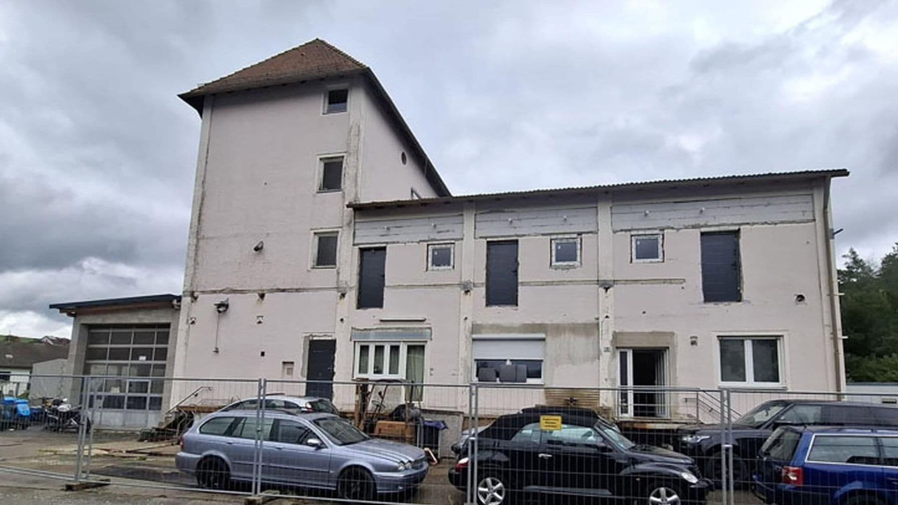 Prodej domu 530 m², pozemek 1.449 m², Kastl, Bavorsko Prodej domu 530 m², pozemek 1.449 m², Kastl, Bavorsko