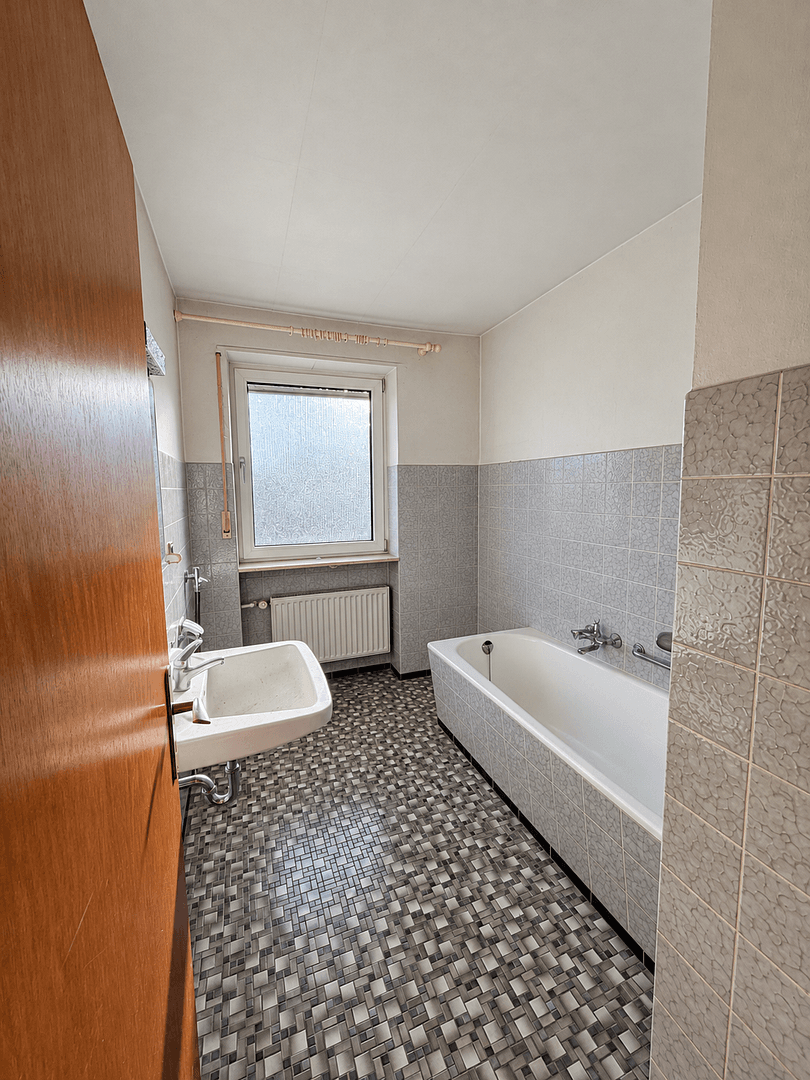Prodej domu 107 m², pozemek 670 m², Fußgönheimerstraße 35, Lambsheim, Porýní-Falc Prodej domu 107 m², pozemek 670 m², Fußgönheimerstraße 35, Lambsheim, Porýní-Falc