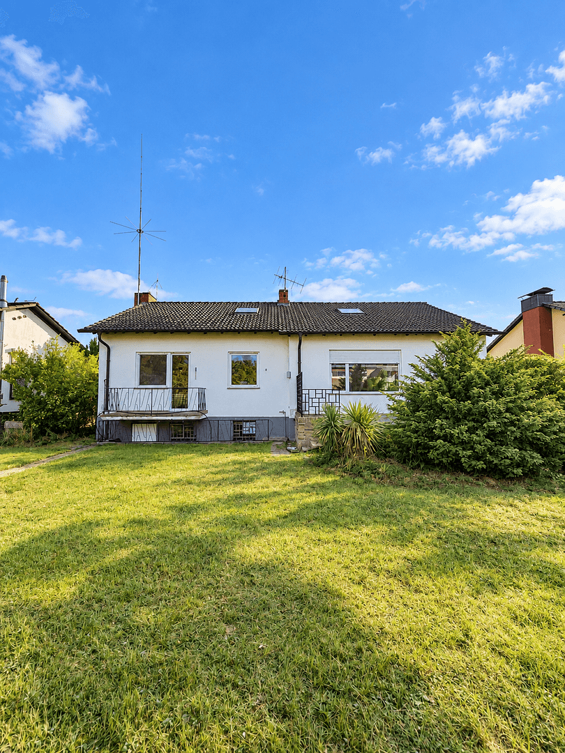 Prodej domu 107 m², pozemek 670 m², Fußgönheimerstraße 35, Lambsheim, Porýní-Falc Prodej domu 107 m², pozemek 670 m², Fußgönheimerstraße 35, Lambsheim, Porýní-Falc