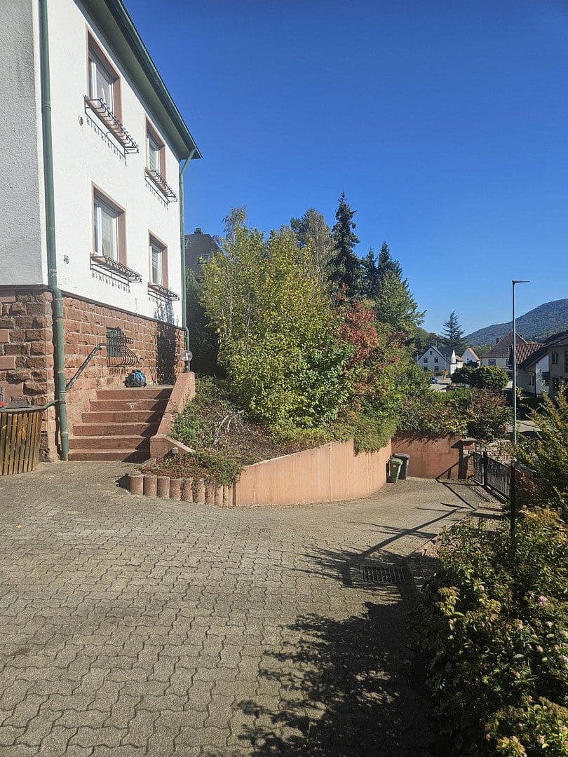 Prodej domu 171 m², pozemek 820 m², Annweiler am Trifels, Porýní-Falc Prodej domu 171 m², pozemek 820 m², Annweiler am Trifels, Porýní-Falc