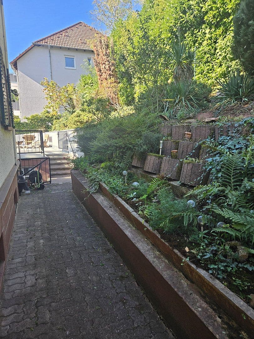 Prodej domu 171 m², pozemek 820 m², Annweiler am Trifels, Porýní-Falc Prodej domu 171 m², pozemek 820 m², Annweiler am Trifels, Porýní-Falc