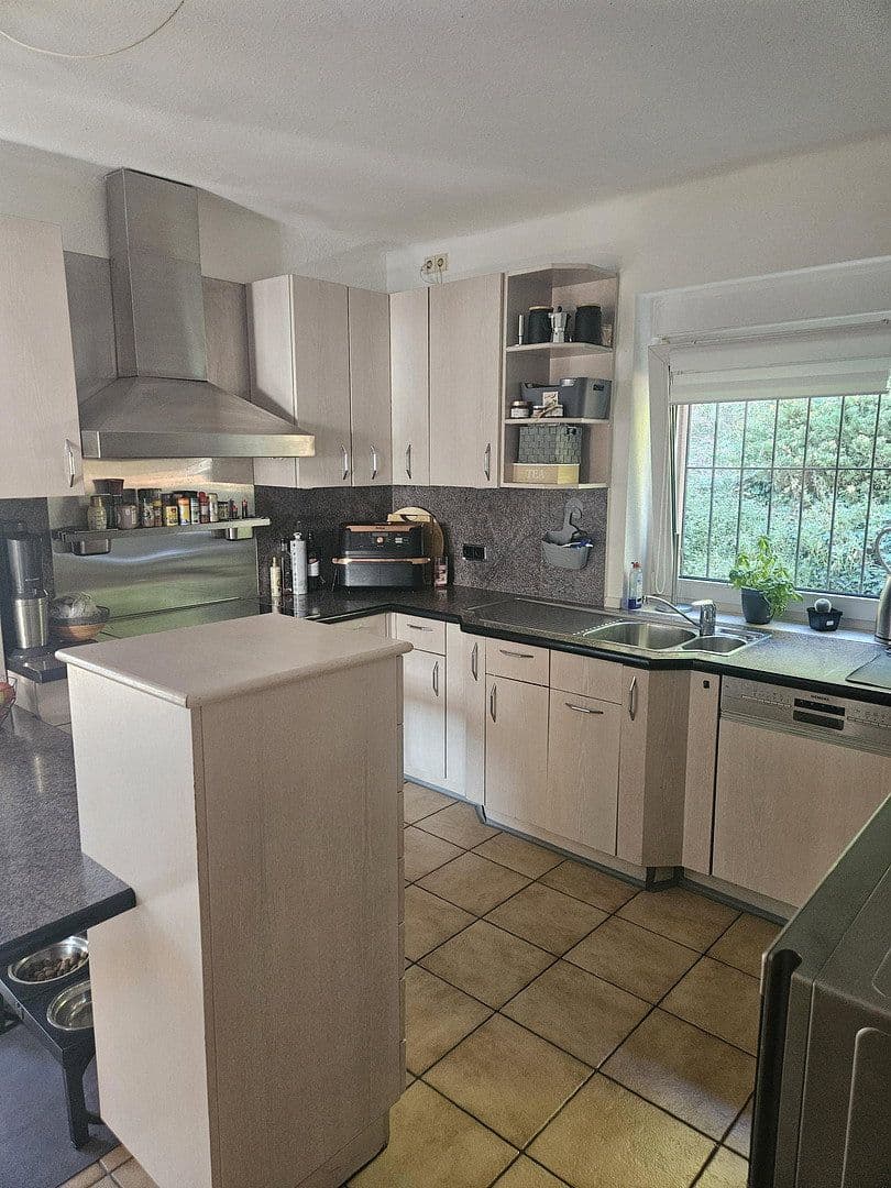 Prodej domu 171 m², pozemek 820 m², Annweiler am Trifels, Porýní-Falc Prodej domu 171 m², pozemek 820 m², Annweiler am Trifels, Porýní-Falc