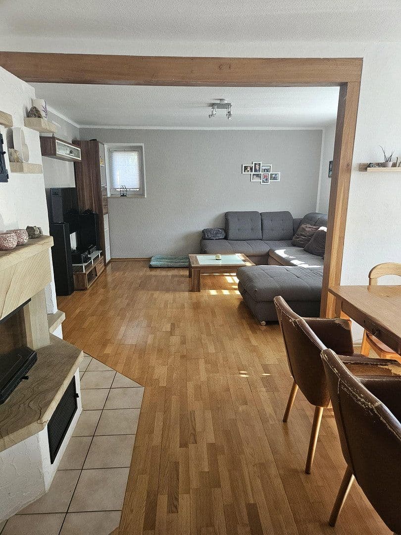Prodej domu 171 m², pozemek 820 m², Annweiler am Trifels, Porýní-Falc Prodej domu 171 m², pozemek 820 m², Annweiler am Trifels, Porýní-Falc