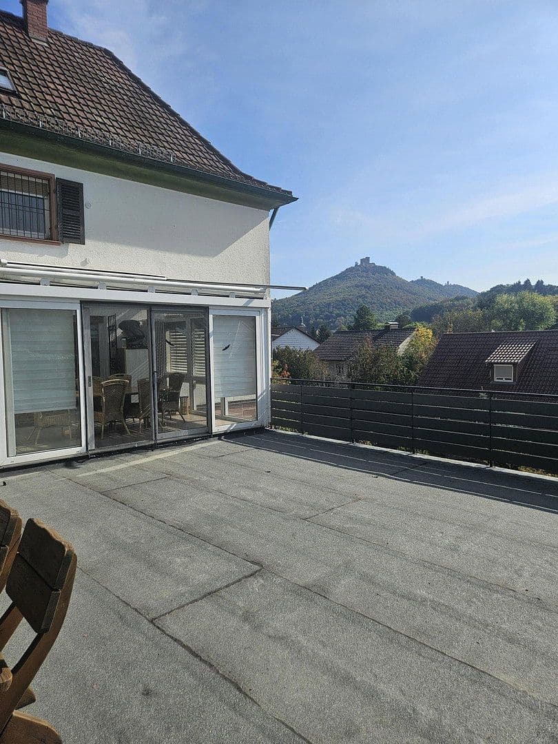 Prodej domu 171 m², pozemek 820 m², Annweiler am Trifels, Porýní-Falc Prodej domu 171 m², pozemek 820 m², Annweiler am Trifels, Porýní-Falc