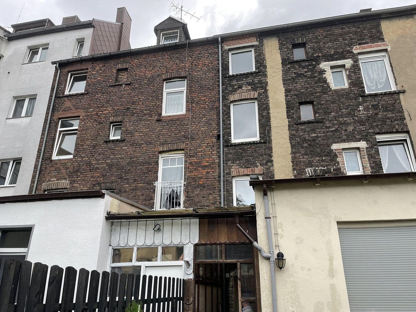 Prodej domu 188 m², pozemek 165 m², Kielstr. 13, Dortmund, Severní Porýní-Vestfálsko Prodej domu 188 m², pozemek 165 m², Kielstr. 13, Dortmund, Severní Porýní-Vestfálsko