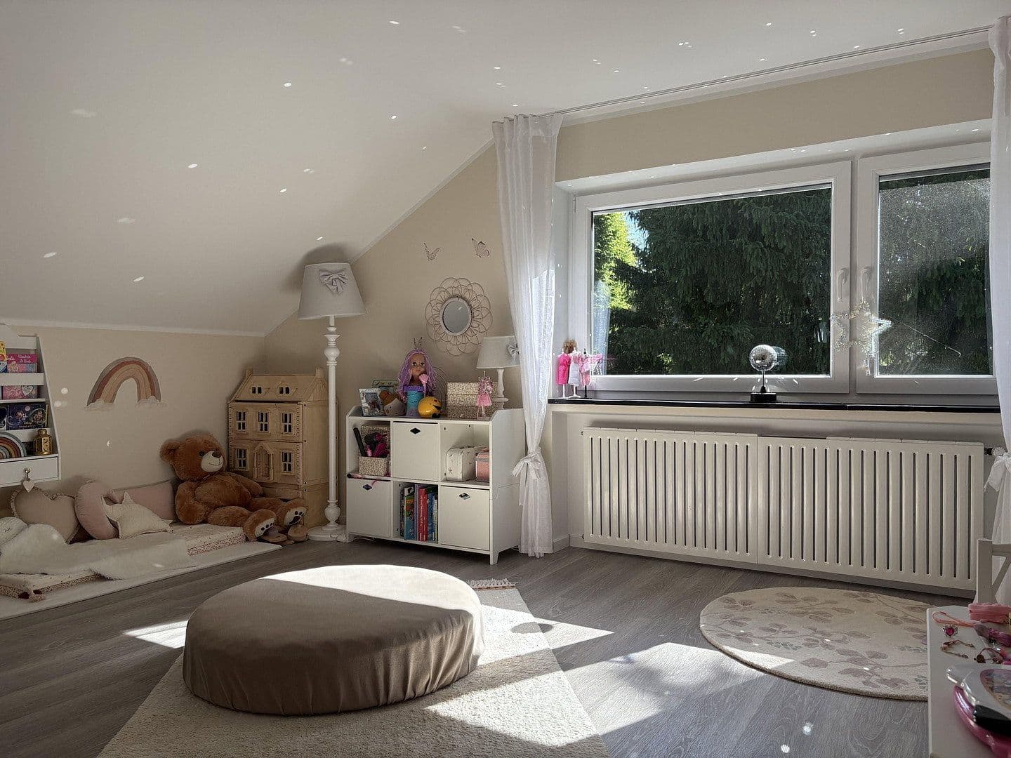 Prodej domu 260 m², pozemek 2.200 m², Bergisch Gladbach, Severní Porýní-Vestfálsko Prodej domu 260 m², pozemek 2.200 m², Bergisch Gladbach, Severní Porýní-Vestfálsko