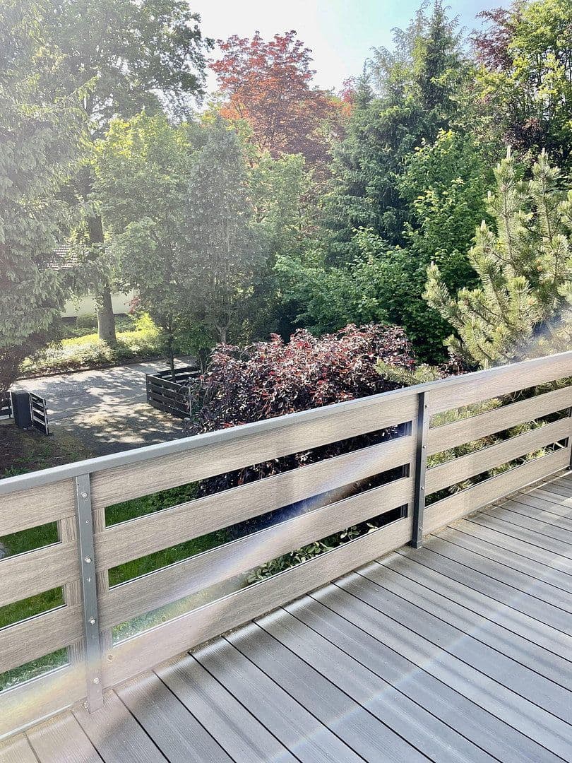 Prodej domu 260 m², pozemek 2.200 m², Bergisch Gladbach, Severní Porýní-Vestfálsko Prodej domu 260 m², pozemek 2.200 m², Bergisch Gladbach, Severní Porýní-Vestfálsko