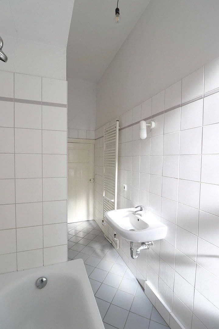 Pronájem bytu 2+1 74 m², Antwerpener Str. 00, Berlin, Berlín Pronájem bytu 2+1 74 m², Antwerpener Str. 00, Berlin, Berlín