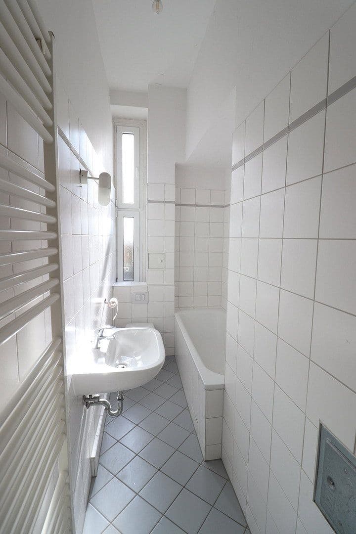 Pronájem bytu 2+1 74 m², Antwerpener Str. 00, Berlin, Berlín Pronájem bytu 2+1 74 m², Antwerpener Str. 00, Berlin, Berlín