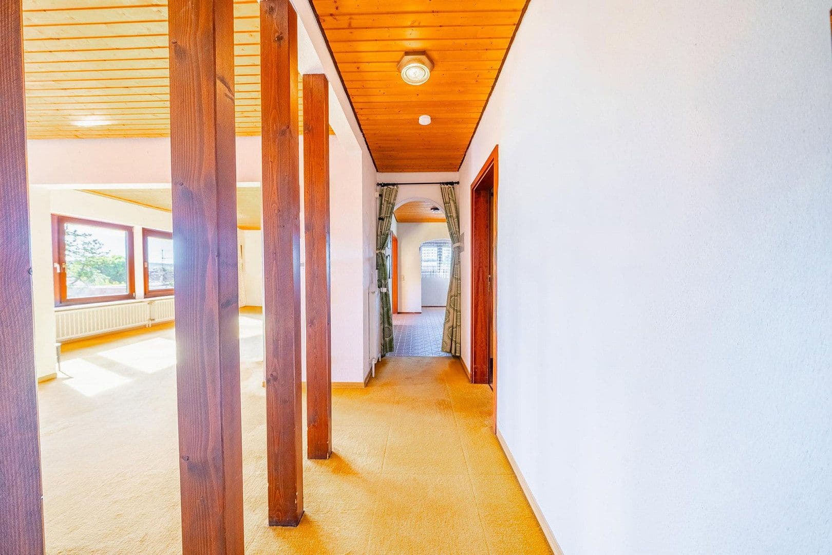 Prodej domu 178 m², pozemek 493 m², Kirchheim unter Teck, Bádensko-Württembersko Prodej domu 178 m², pozemek 493 m², Kirchheim unter Teck, Bádensko-Württembersko