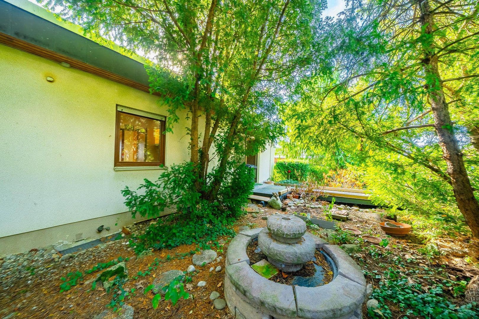 Prodej domu 178 m², pozemek 493 m², Kirchheim unter Teck, Bádensko-Württembersko Prodej domu 178 m², pozemek 493 m², Kirchheim unter Teck, Bádensko-Württembersko