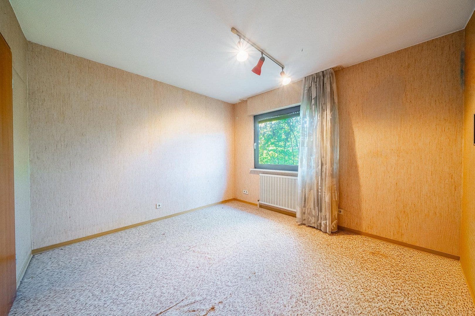 Prodej domu 178 m², pozemek 493 m², Kirchheim unter Teck, Bádensko-Württembersko Prodej domu 178 m², pozemek 493 m², Kirchheim unter Teck, Bádensko-Württembersko