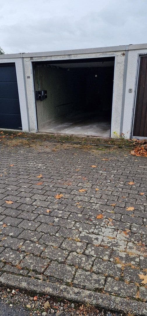 Prodej domu 178 m², pozemek 493 m², Kirchheim unter Teck, Bádensko-Württembersko Prodej domu 178 m², pozemek 493 m², Kirchheim unter Teck, Bádensko-Württembersko