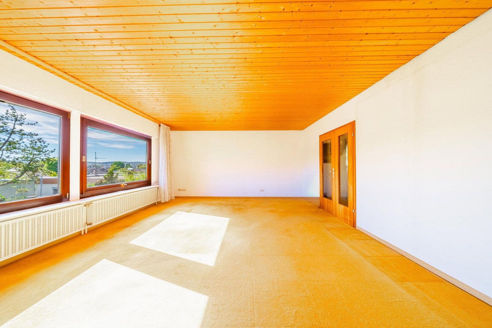 Prodej domu 178 m², pozemek 493 m², Kirchheim unter Teck, Bádensko-Württembersko Prodej domu 178 m², pozemek 493 m², Kirchheim unter Teck, Bádensko-Württembersko