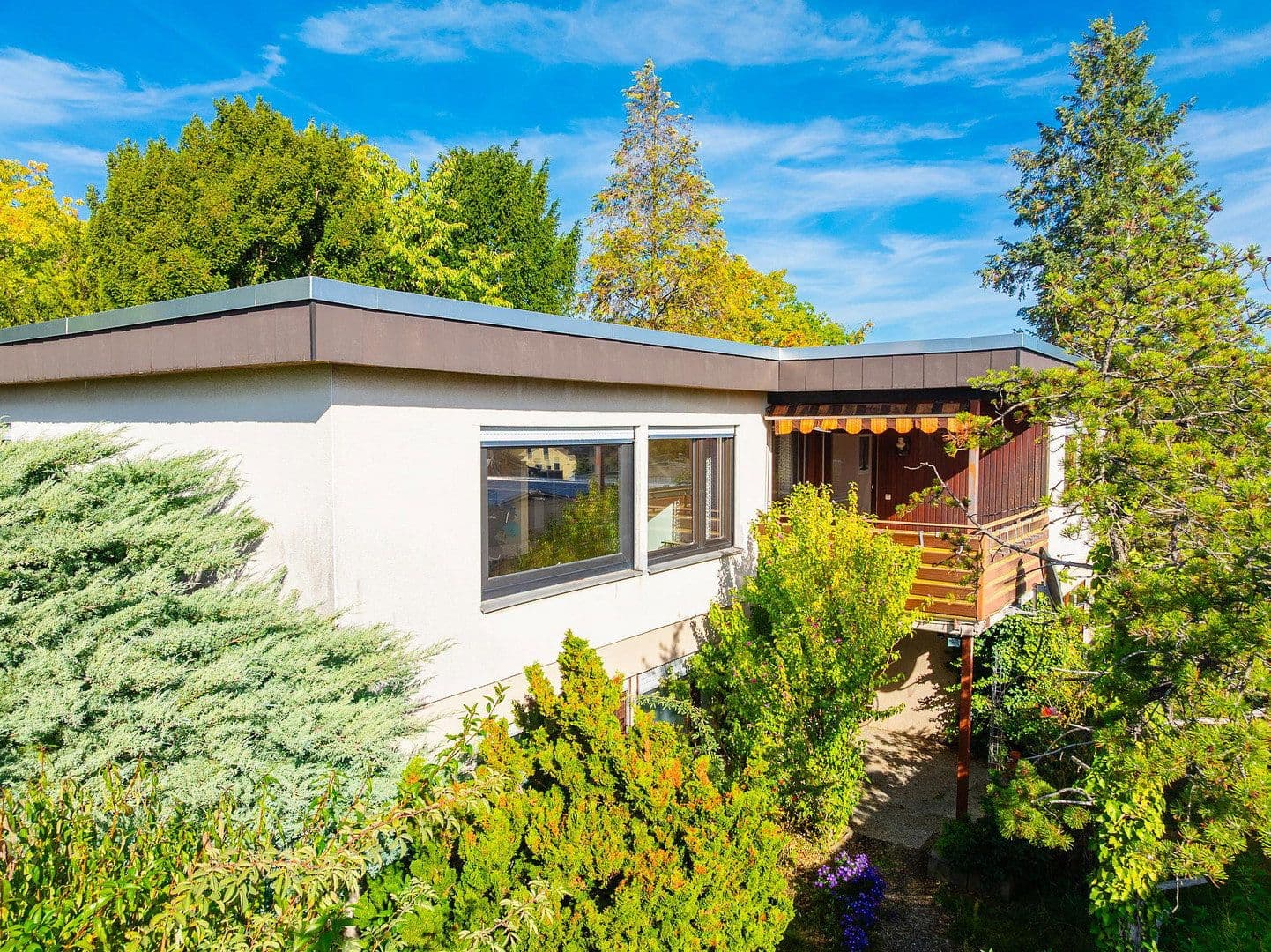 Prodej domu 178 m², pozemek 493 m², Kirchheim unter Teck, Bádensko-Württembersko Prodej domu 178 m², pozemek 493 m², Kirchheim unter Teck, Bádensko-Württembersko