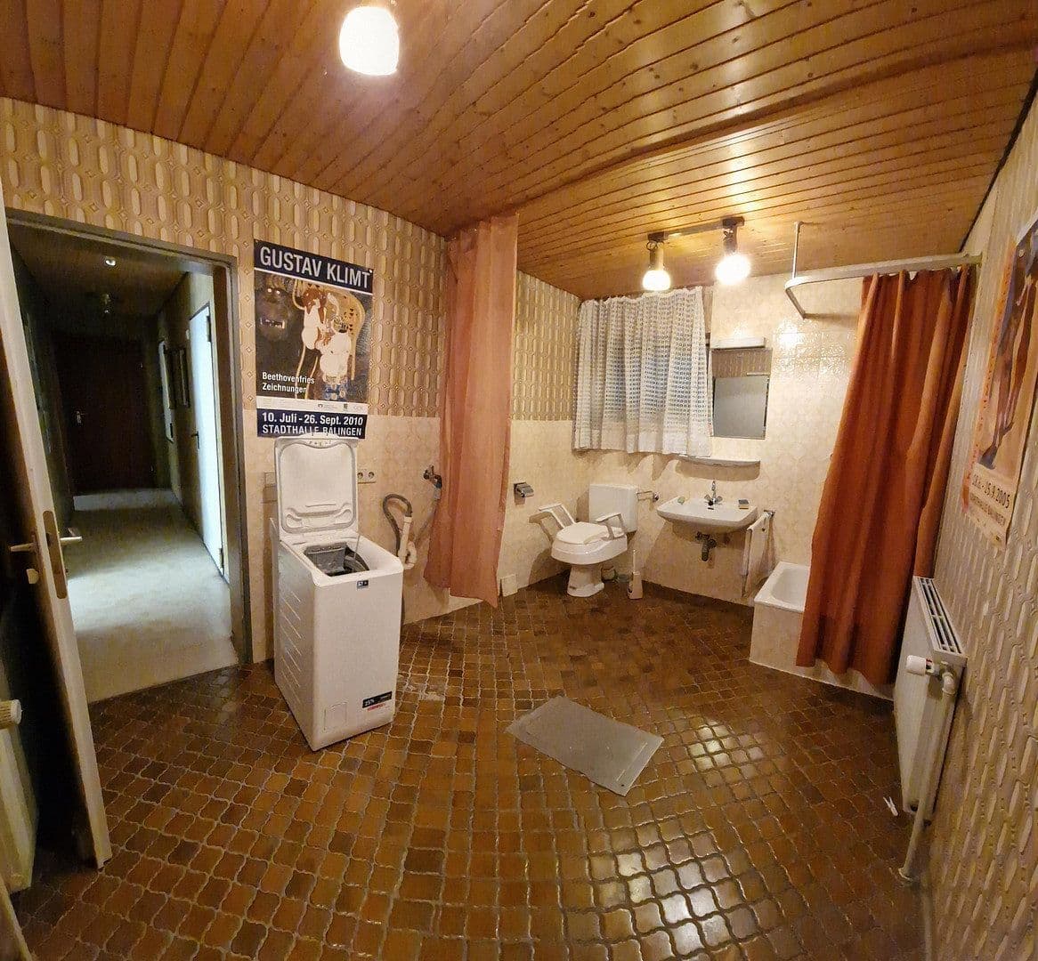 Prodej domu 178 m², pozemek 493 m², Kirchheim unter Teck, Bádensko-Württembersko Prodej domu 178 m², pozemek 493 m², Kirchheim unter Teck, Bádensko-Württembersko