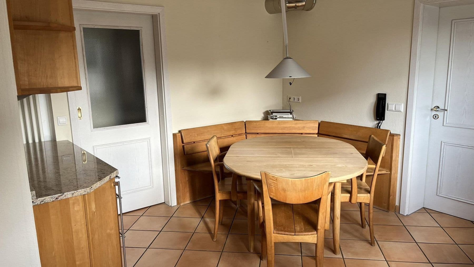 Prodej domu 244 m², pozemek 826 m², Schubertstraße 14, Straubenhardt, Bádensko-Württembersko Prodej domu 244 m², pozemek 826 m², Schubertstraße 14, Straubenhardt, Bádensko-Württembersko