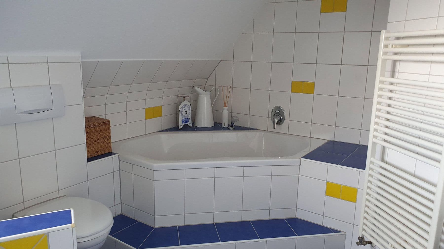 Prodej domu 244 m², pozemek 826 m², Schubertstraße 14, Straubenhardt, Bádensko-Württembersko Prodej domu 244 m², pozemek 826 m², Schubertstraße 14, Straubenhardt, Bádensko-Württembersko