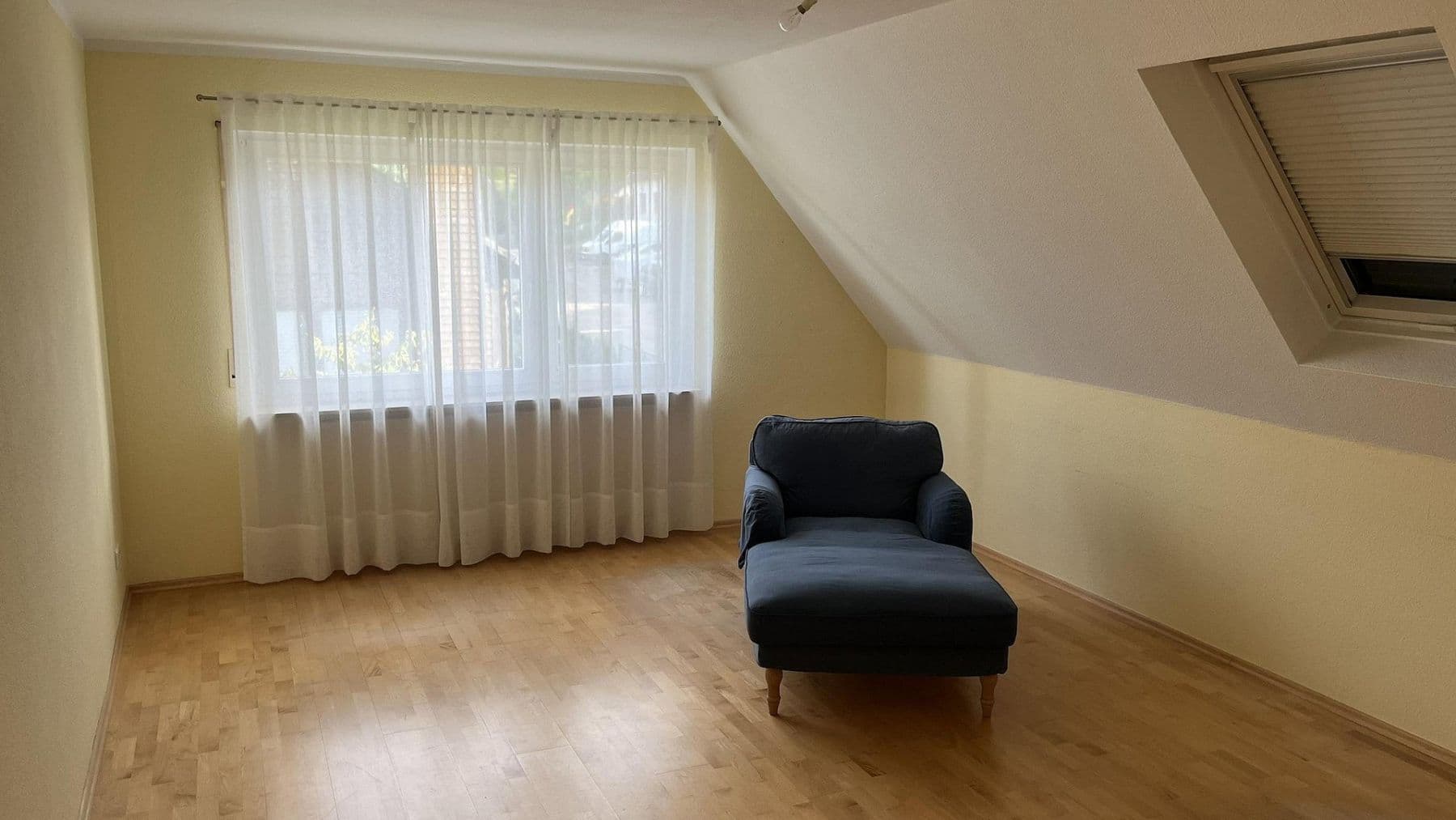 Prodej domu 244 m², pozemek 826 m², Schubertstraße 14, Straubenhardt, Bádensko-Württembersko Prodej domu 244 m², pozemek 826 m², Schubertstraße 14, Straubenhardt, Bádensko-Württembersko