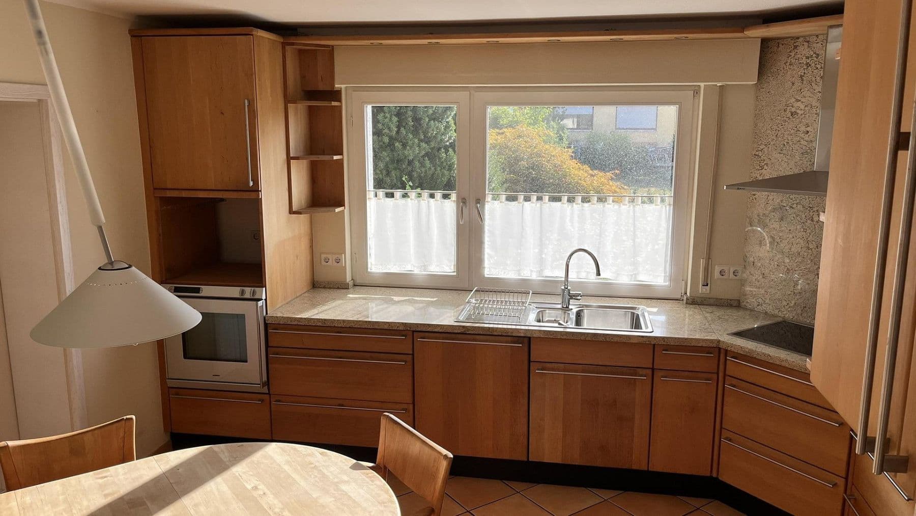 Prodej domu 244 m², pozemek 826 m², Schubertstraße 14, Straubenhardt, Bádensko-Württembersko Prodej domu 244 m², pozemek 826 m², Schubertstraße 14, Straubenhardt, Bádensko-Württembersko