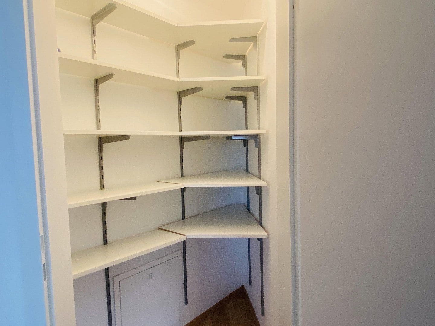 Pronájem bytu 2+1 57 m², Hirschstraße 26, Herbrechtingen, Bádensko-Württembersko Pronájem bytu 2+1 57 m², Hirschstraße 26, Herbrechtingen, Bádensko-Württembersko