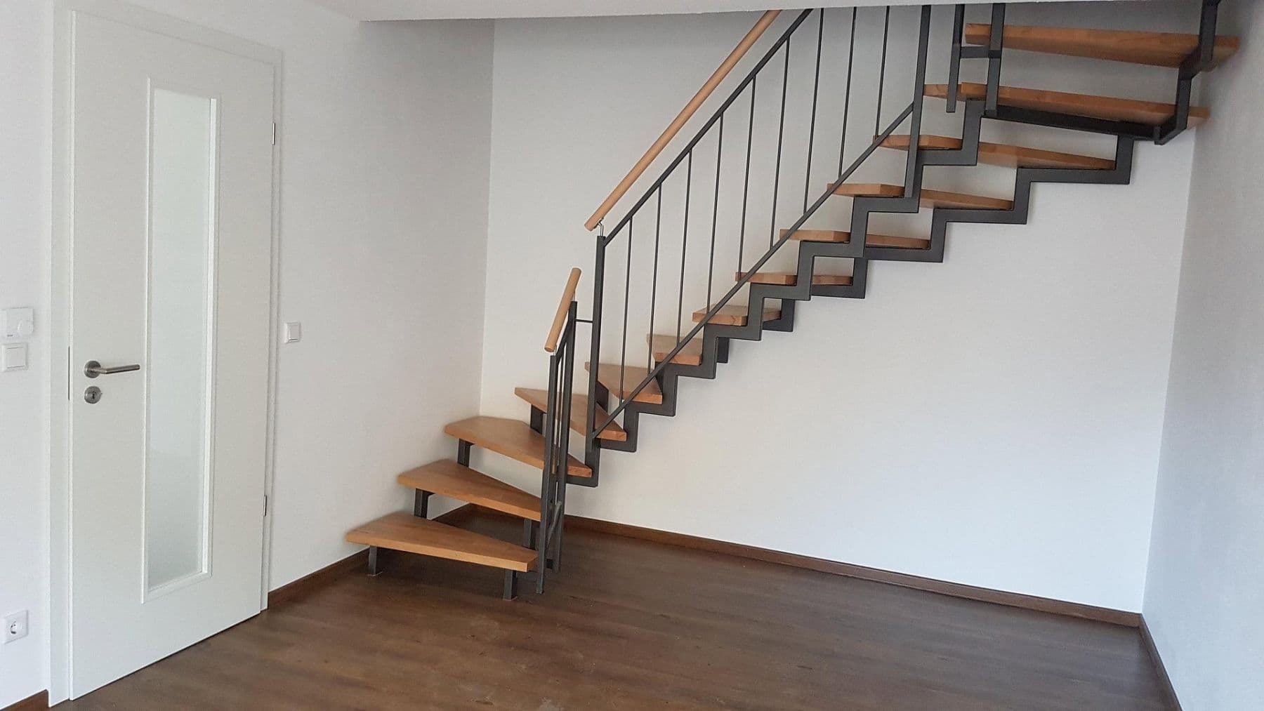 Prodej domu 152 m², pozemek 243 m², Altdorf bei Nürnberg, Bavorsko Prodej domu 152 m², pozemek 243 m², Altdorf bei Nürnberg, Bavorsko