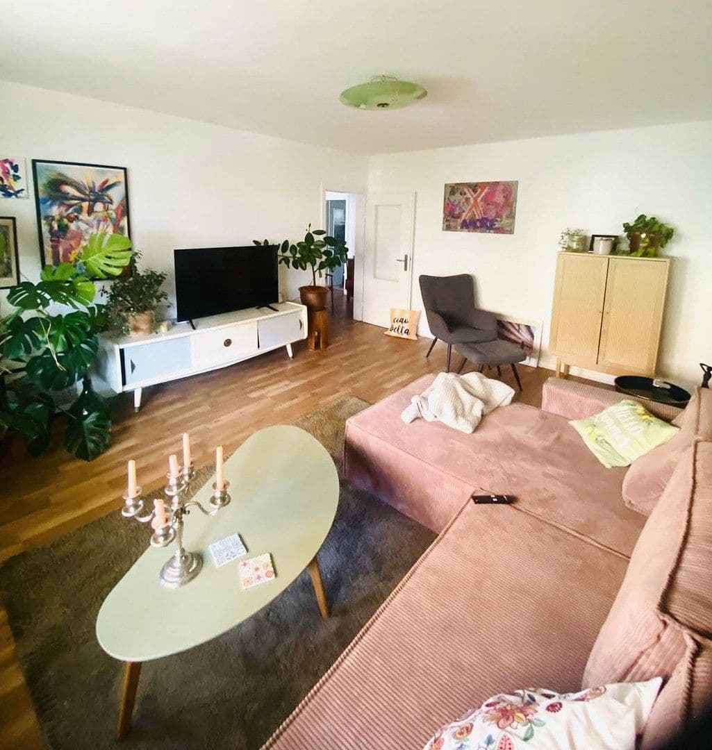 Pronájem bytu 4+1 85 m², Hildesheim, Dolní Sasko Pronájem bytu 4+1 85 m², Hildesheim, Dolní Sasko