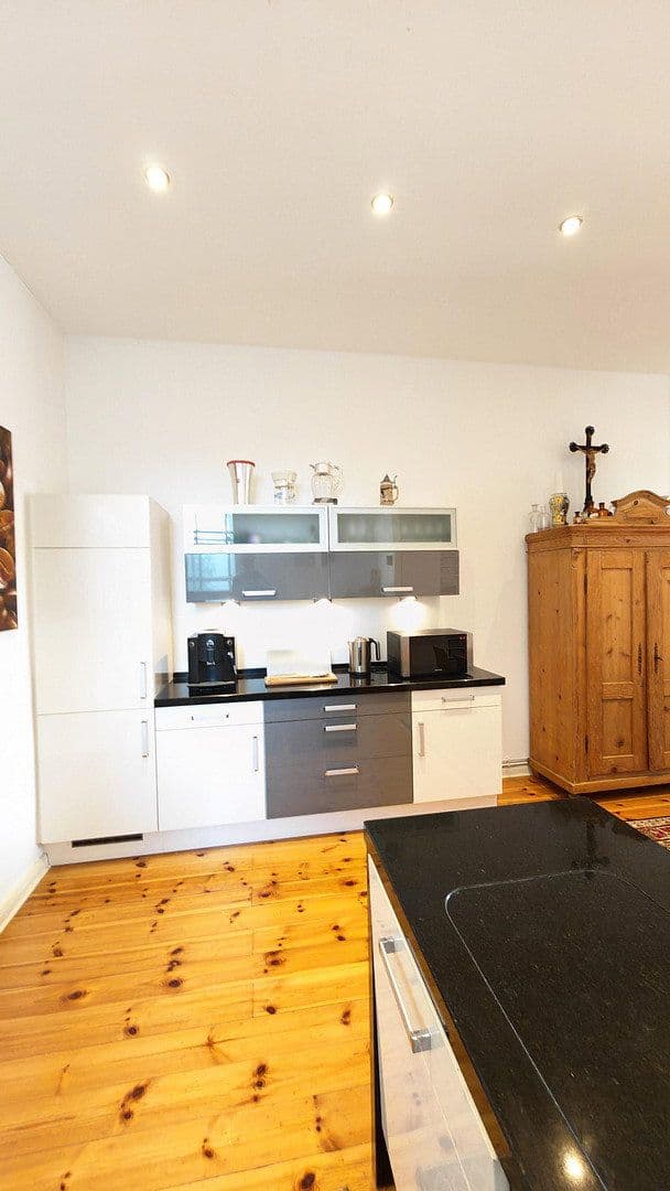 Prodej bytu 4+kk 106 m², Berlin, Berlín Prodej bytu 4+kk 106 m², Berlin, Berlín