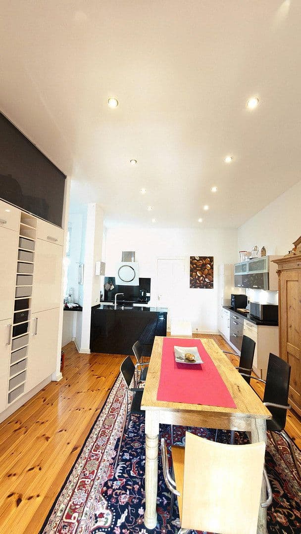 Prodej bytu 4+kk 106 m², Berlin, Berlín Prodej bytu 4+kk 106 m², Berlin, Berlín