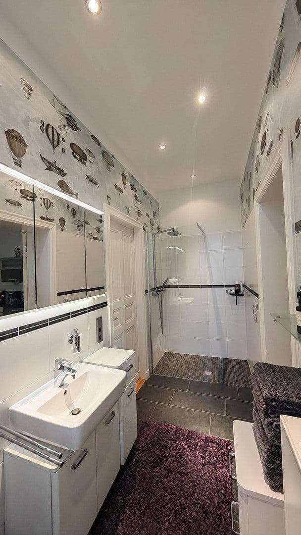 Prodej bytu 4+kk 106 m², Berlin, Berlín Prodej bytu 4+kk 106 m², Berlin, Berlín
