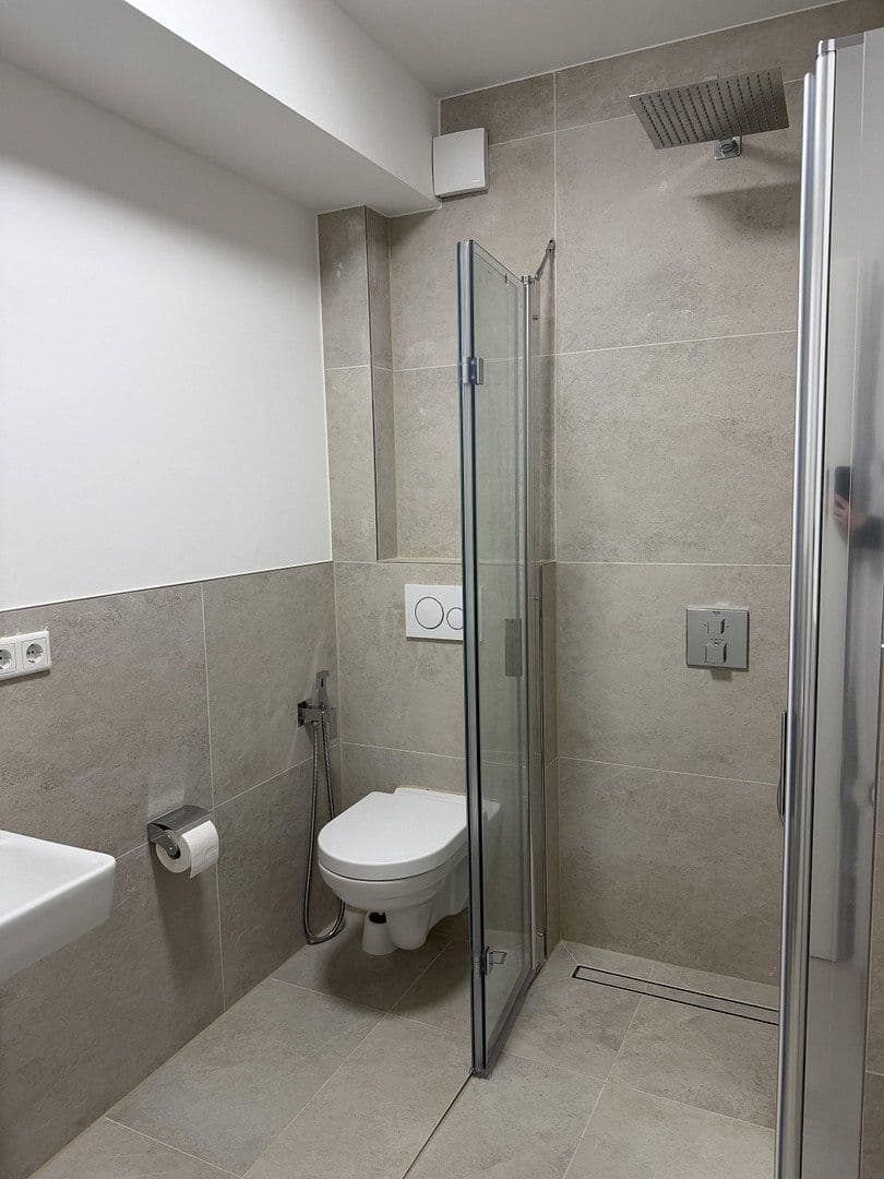 Pronájem bytu 1+kk 39 m², Bremen, Bremen Pronájem bytu 1+kk 39 m², Bremen, Bremen