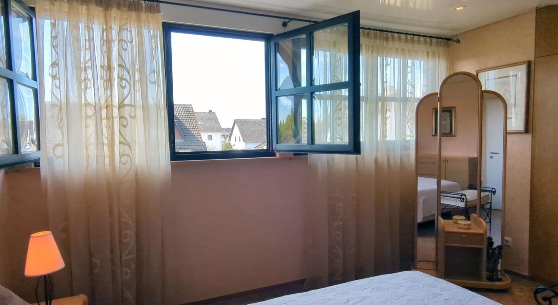 Prodej domu 215 m², pozemek 642 m², Riedstadt, Hessen Prodej domu 215 m², pozemek 642 m², Riedstadt, Hessen