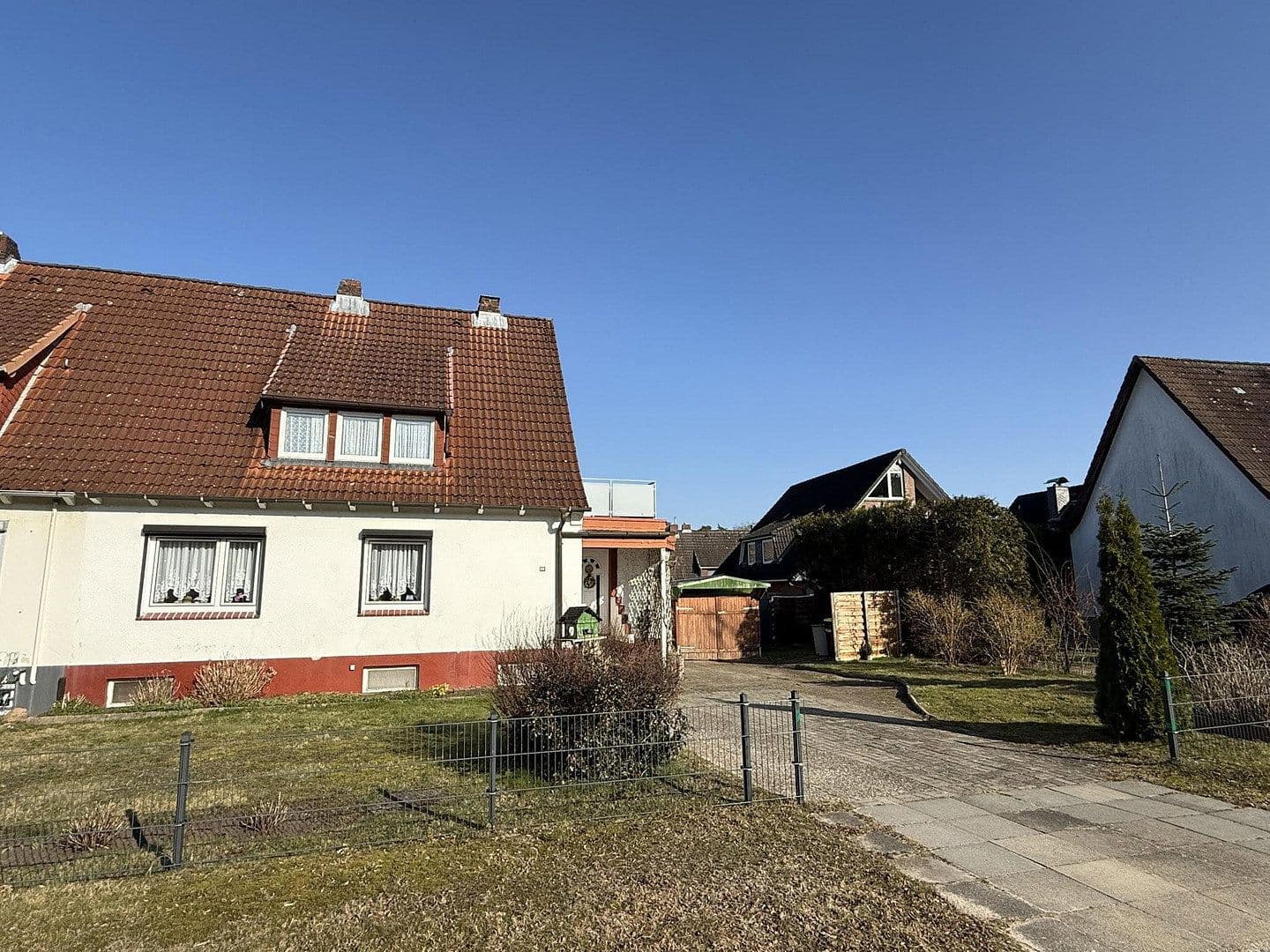Prodej domu 109 m², pozemek 351 m², Neu Wulmstorf, Dolní Sasko Prodej domu 109 m², pozemek 351 m², Neu Wulmstorf, Dolní Sasko