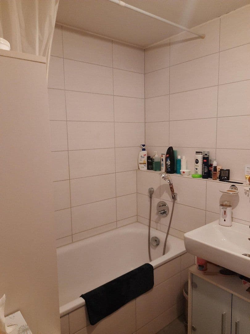 Pronájem bytu 4+1 103 m², Neuffen, Bádensko-Württembersko Pronájem bytu 4+1 103 m², Neuffen, Bádensko-Württembersko