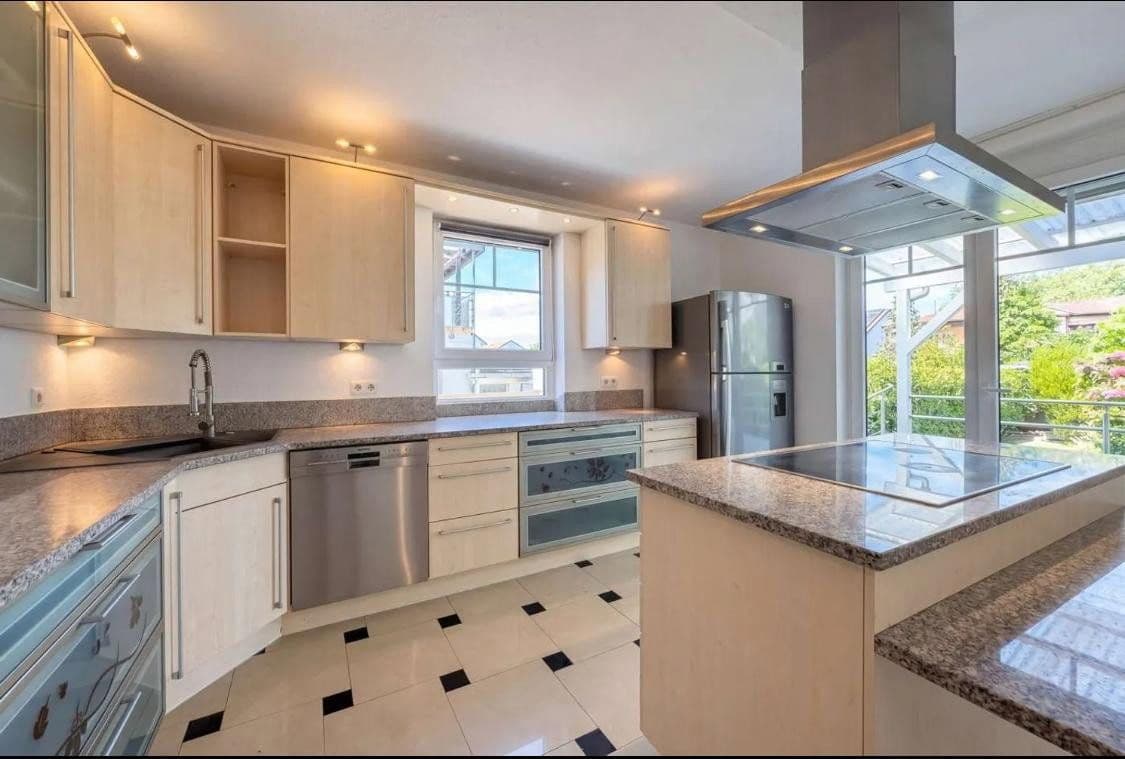 Prodej domu 285 m², pozemek 509 m², Speyer, Porýní-Falc Prodej domu 285 m², pozemek 509 m², Speyer, Porýní-Falc