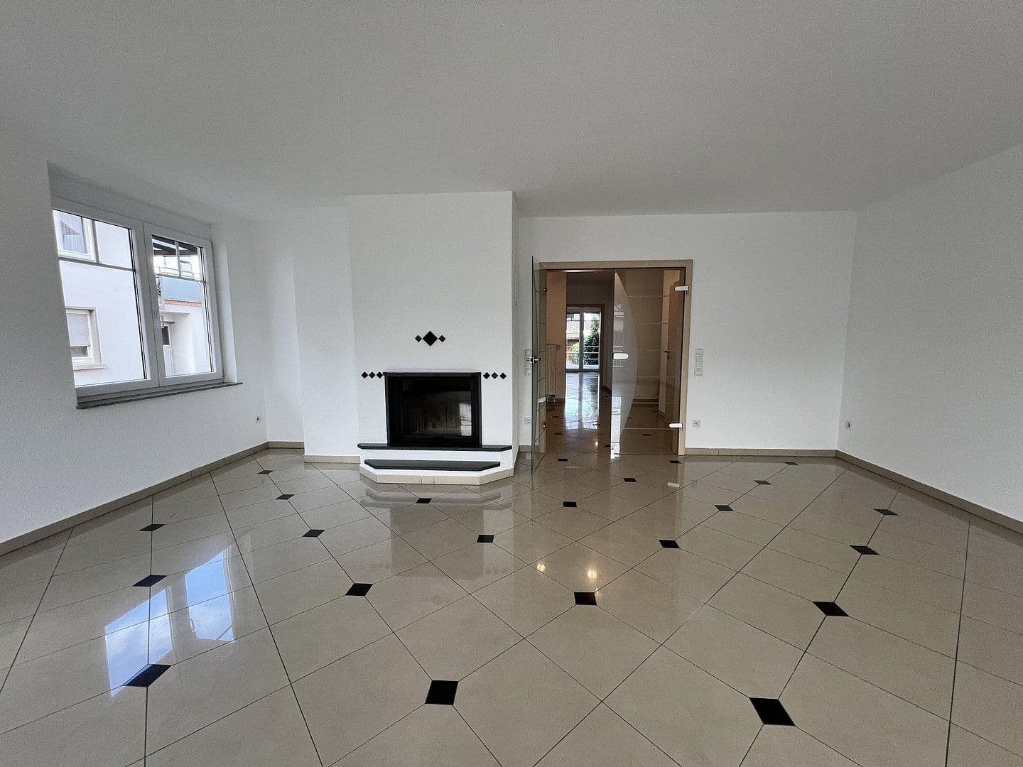 Prodej domu 285 m², pozemek 509 m², Speyer, Porýní-Falc Prodej domu 285 m², pozemek 509 m², Speyer, Porýní-Falc