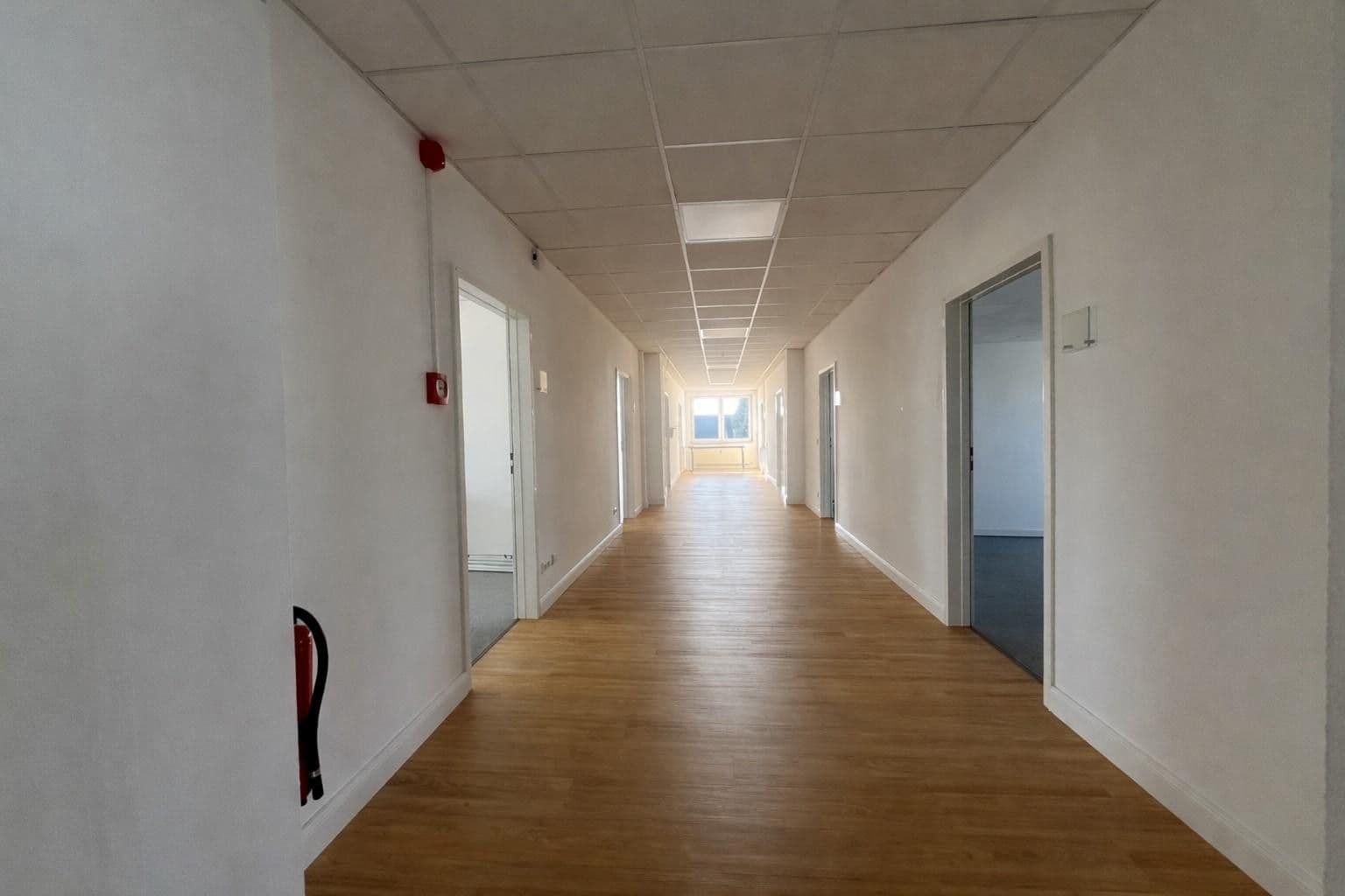 Pronájem kanceláře 250 m², Wilhelmstr. 78, Reilingen, Bádensko-Württembersko Pronájem kanceláře 250 m², Wilhelmstr. 78, Reilingen, Bádensko-Württembersko