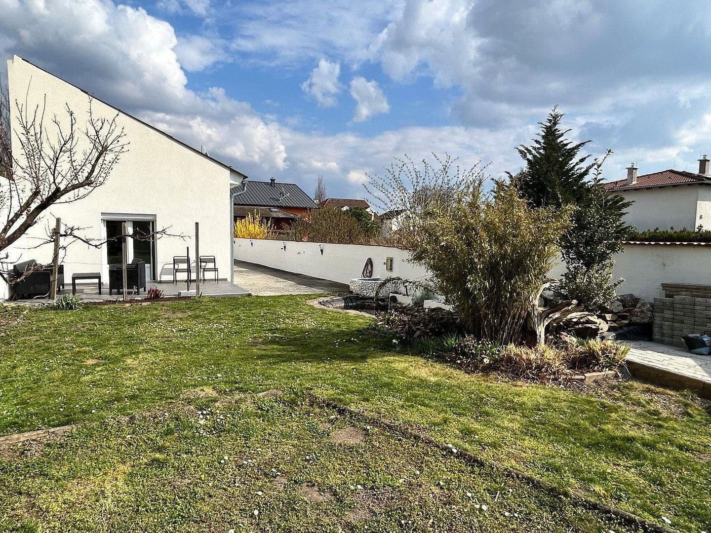 Pronájem domu 130 m², pozemek 589 m², Maria Lourd Weg 9, Enzersfel im Weinviertel, Dolní Rakousko Pronájem domu 130 m², pozemek 589 m², Maria Lourd Weg 9, Enzersfel im Weinviertel, Dolní Rakousko