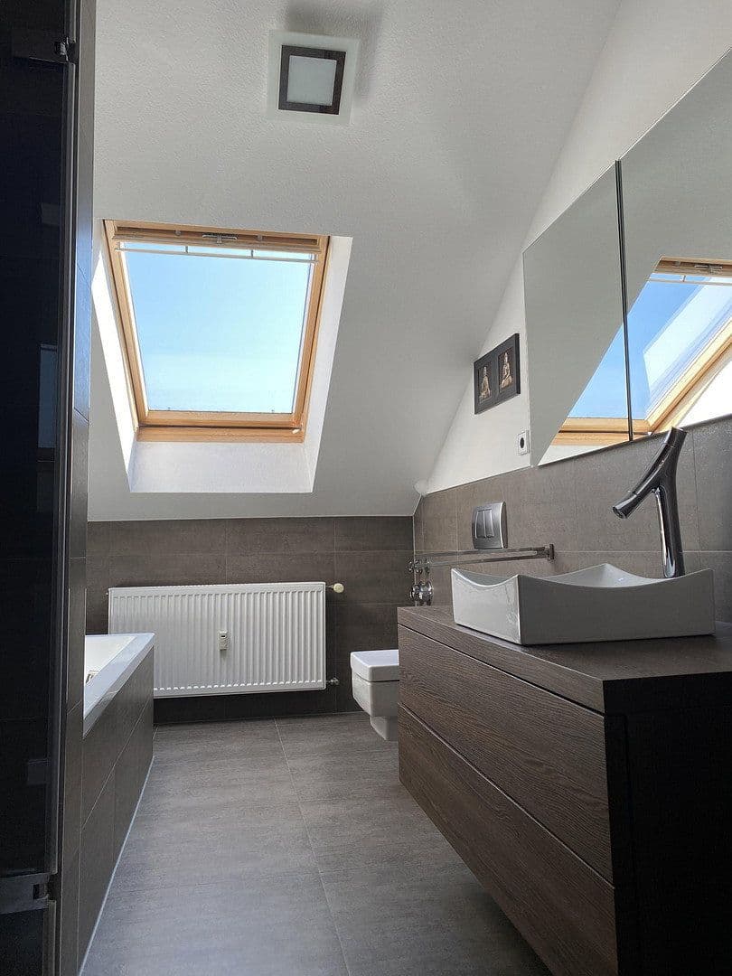 Pronájem bytu 3+1 102 m², Durmersheim, Bádensko-Württembersko Pronájem bytu 3+1 102 m², Durmersheim, Bádensko-Württembersko