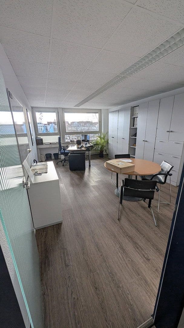 Pronájem kanceláře 194 m², Mengendamm 12, Hannover, Dolní Sasko Pronájem kanceláře 194 m², Mengendamm 12, Hannover, Dolní Sasko
