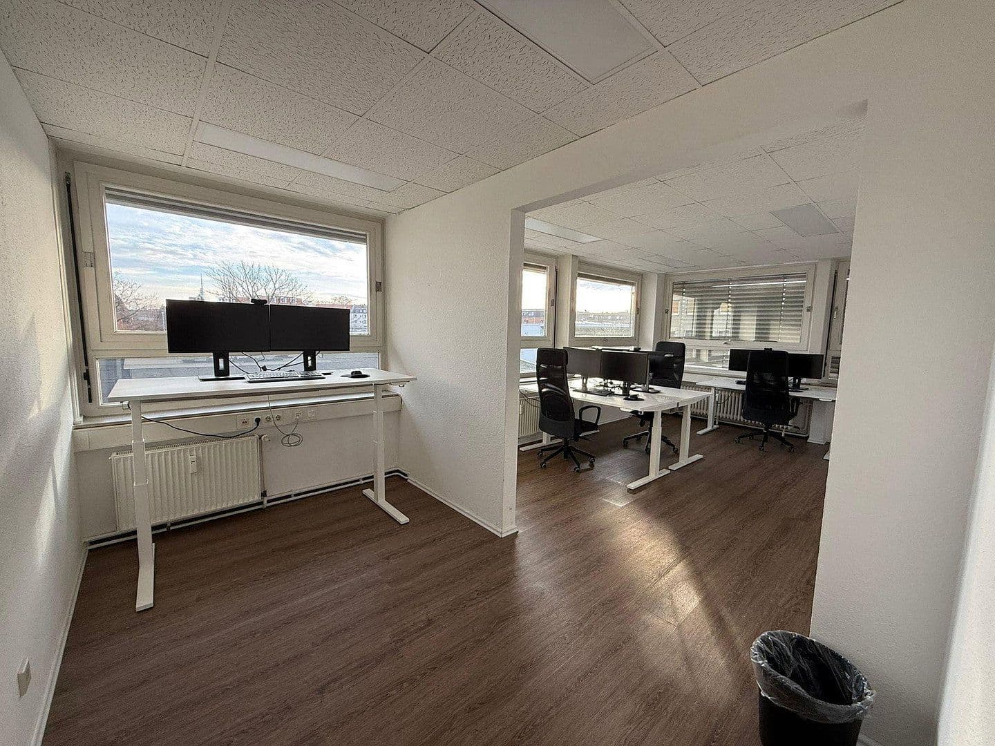 Pronájem kanceláře 194 m², Mengendamm 12, Hannover, Dolní Sasko Pronájem kanceláře 194 m², Mengendamm 12, Hannover, Dolní Sasko
