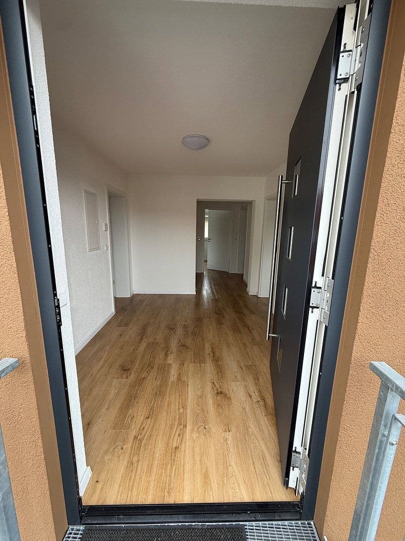 Pronájem bytu 3+kk 90 m², Ellhofen, Bádensko-Württembersko Pronájem bytu 3+kk 90 m², Ellhofen, Bádensko-Württembersko