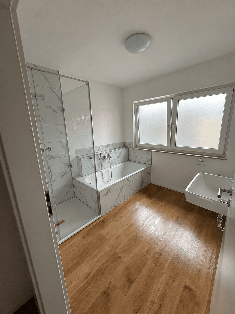 Pronájem bytu 3+kk 90 m², Ellhofen, Bádensko-Württembersko Pronájem bytu 3+kk 90 m², Ellhofen, Bádensko-Württembersko