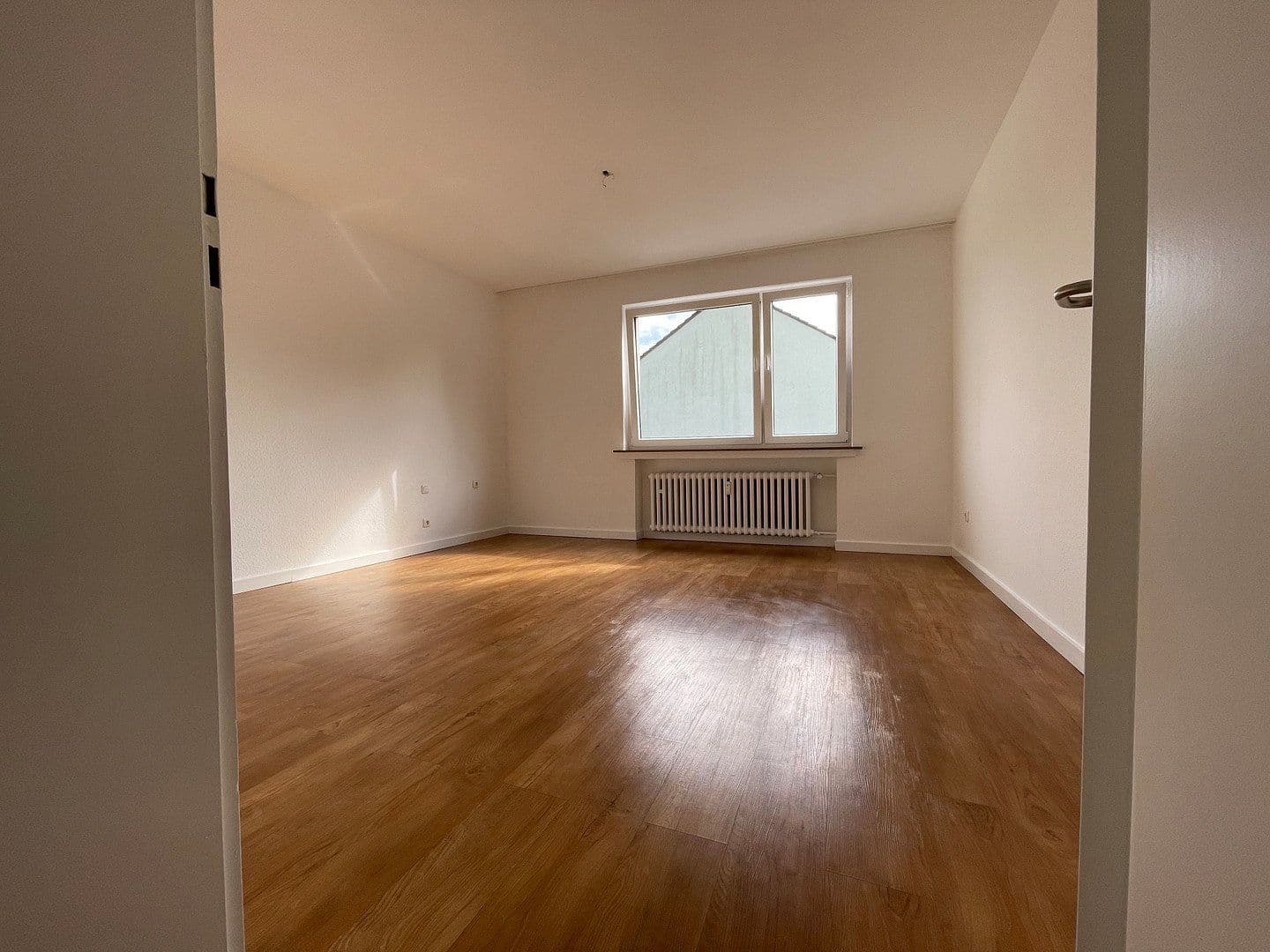 Pronájem bytu 2+1 61 m², Saalestr. 30, Essen, Severní Porýní-Vestfálsko Pronájem bytu 2+1 61 m², Saalestr. 30, Essen, Severní Porýní-Vestfálsko