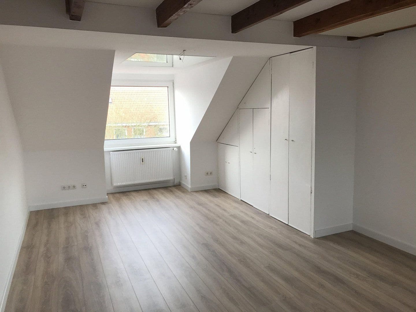 Pronájem bytu 1+1 38 m², Lübeck, Šlesvicko-Holštýnsko Pronájem bytu 1+1 38 m², Lübeck, Šlesvicko-Holštýnsko