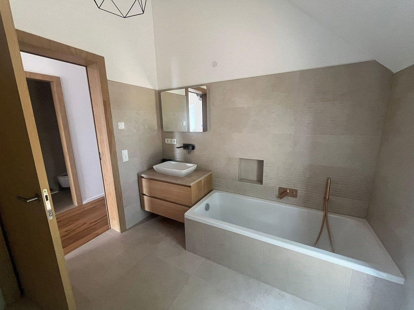 Pronájem bytu 3+1 107 m², Siegburg, Severní Porýní-Vestfálsko Pronájem bytu 3+1 107 m², Siegburg, Severní Porýní-Vestfálsko