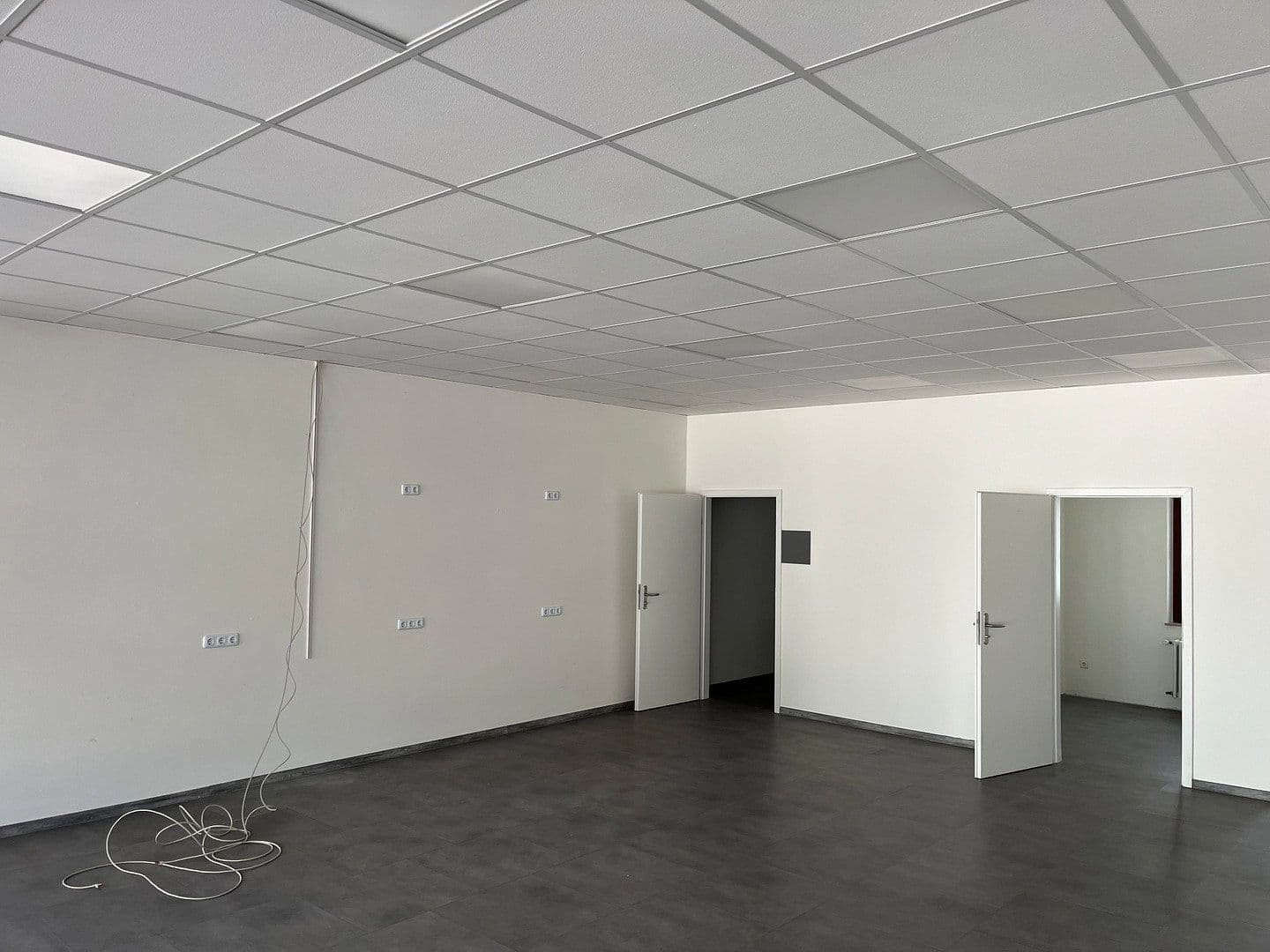 Pronájem kanceláře 89 m², Kirchstraße 7, Bad Krozingen, Bádensko-Württembersko Pronájem kanceláře 89 m², Kirchstraße 7, Bad Krozingen, Bádensko-Württembersko