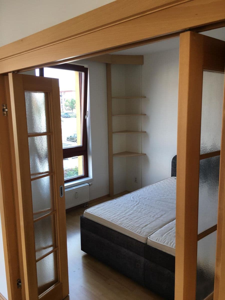 Pronájem bytu 2+kk 43 m², Jaroslava Foglara, Praha, Praha Pronájem bytu 2+kk 43 m², Jaroslava Foglara, Praha, Praha