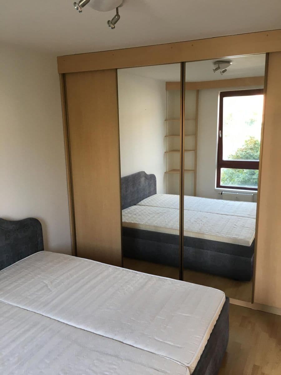 Pronájem bytu 2+kk 43 m², Jaroslava Foglara, Praha, Praha Pronájem bytu 2+kk 43 m², Jaroslava Foglara, Praha, Praha